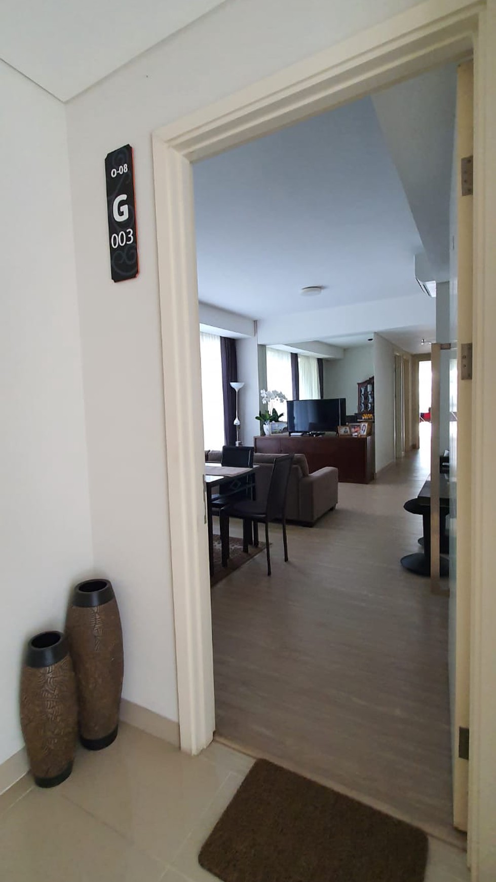Apartemen Rainbow Spring full furnished harga Murah