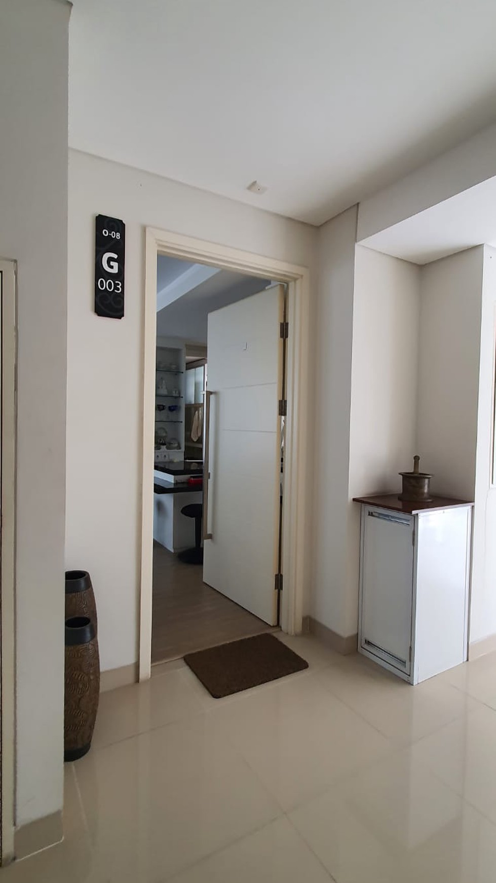 Apartemen Rainbow Spring full furnished harga Murah