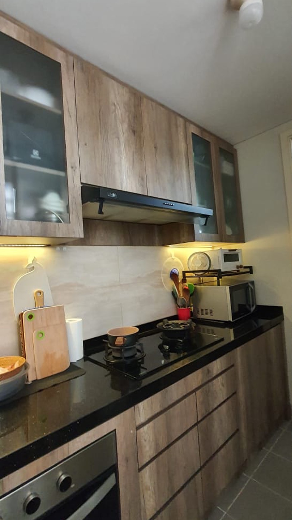 Apartemen Rainbow Spring full furnished harga Murah