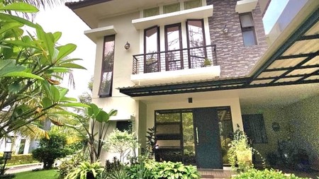 Rumah hoek  2 lantai  Siap Huni depan Melia Golf Driving Range Legenda Wisata Cibubur 