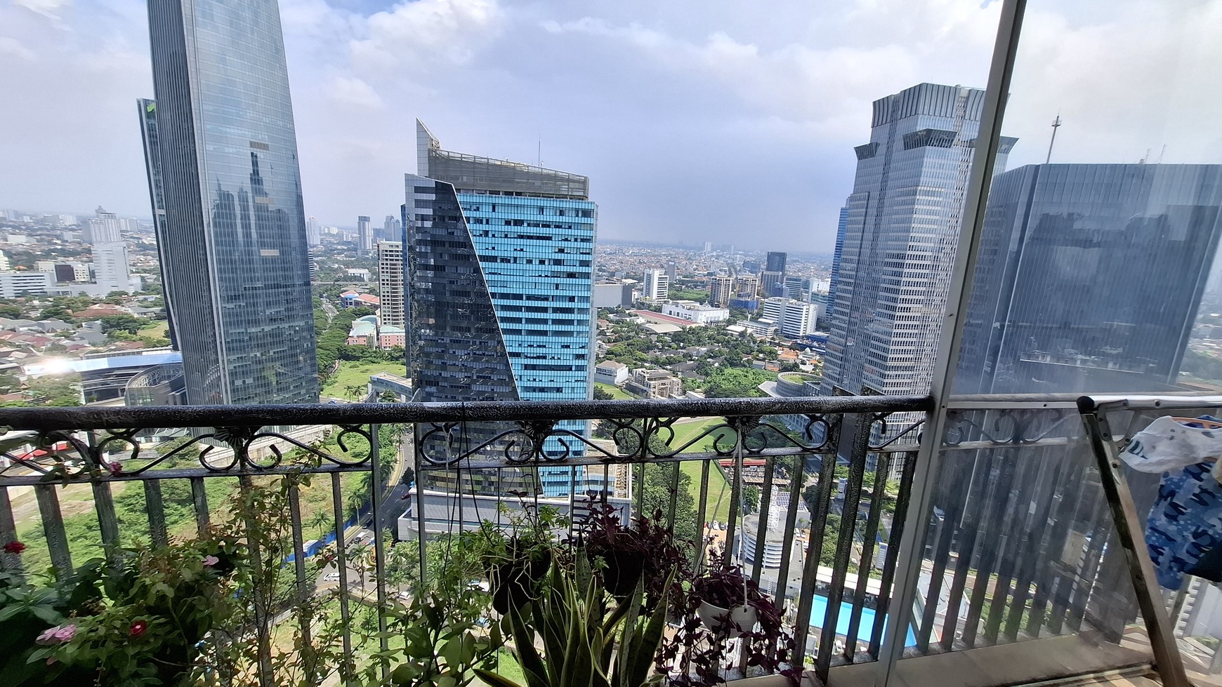 Apartemen Bellagio 2BR Fully Furnished Mega Kuningan Jaksel