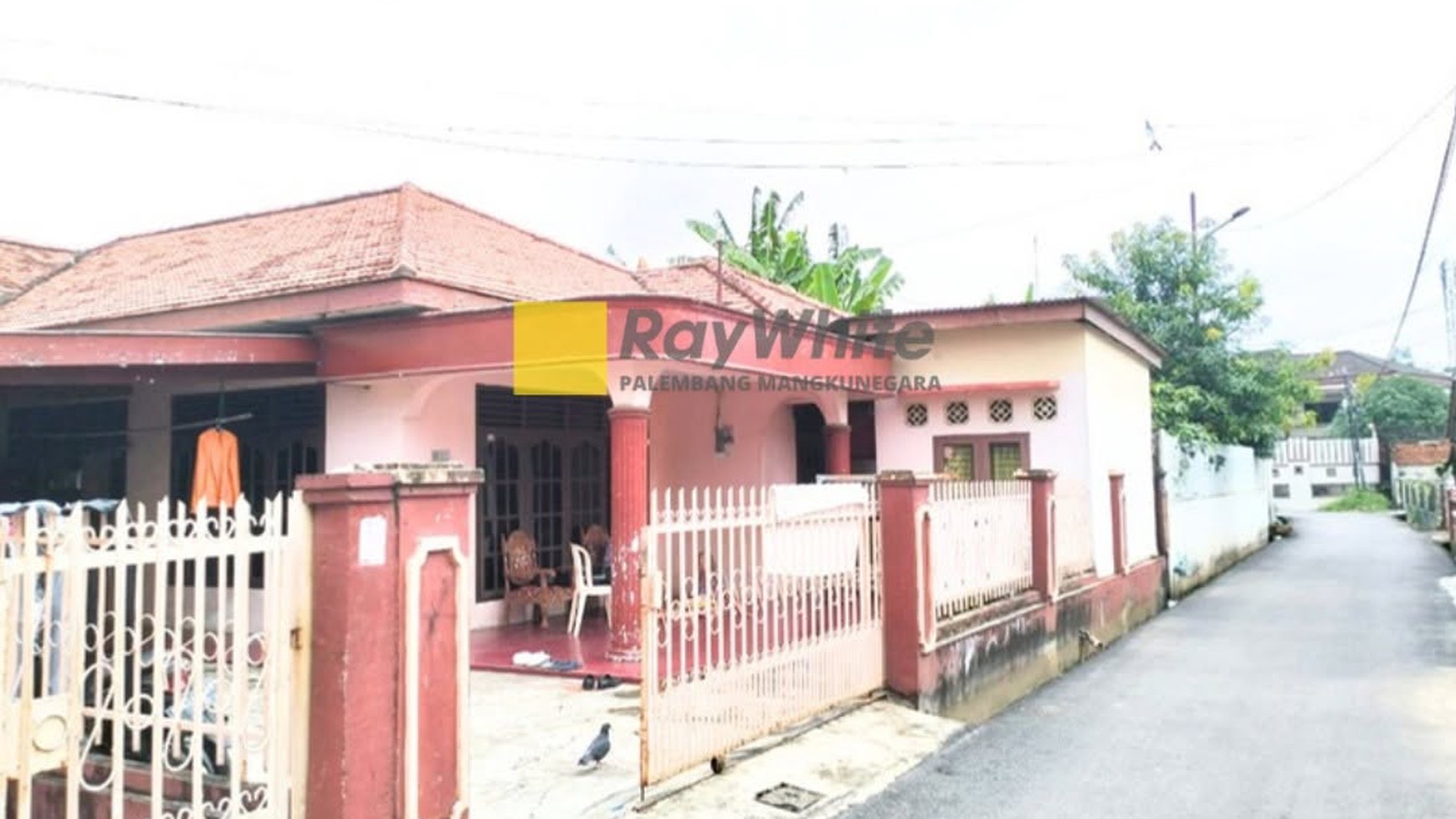 DI JUAL RUMAH TENGAH KOTA