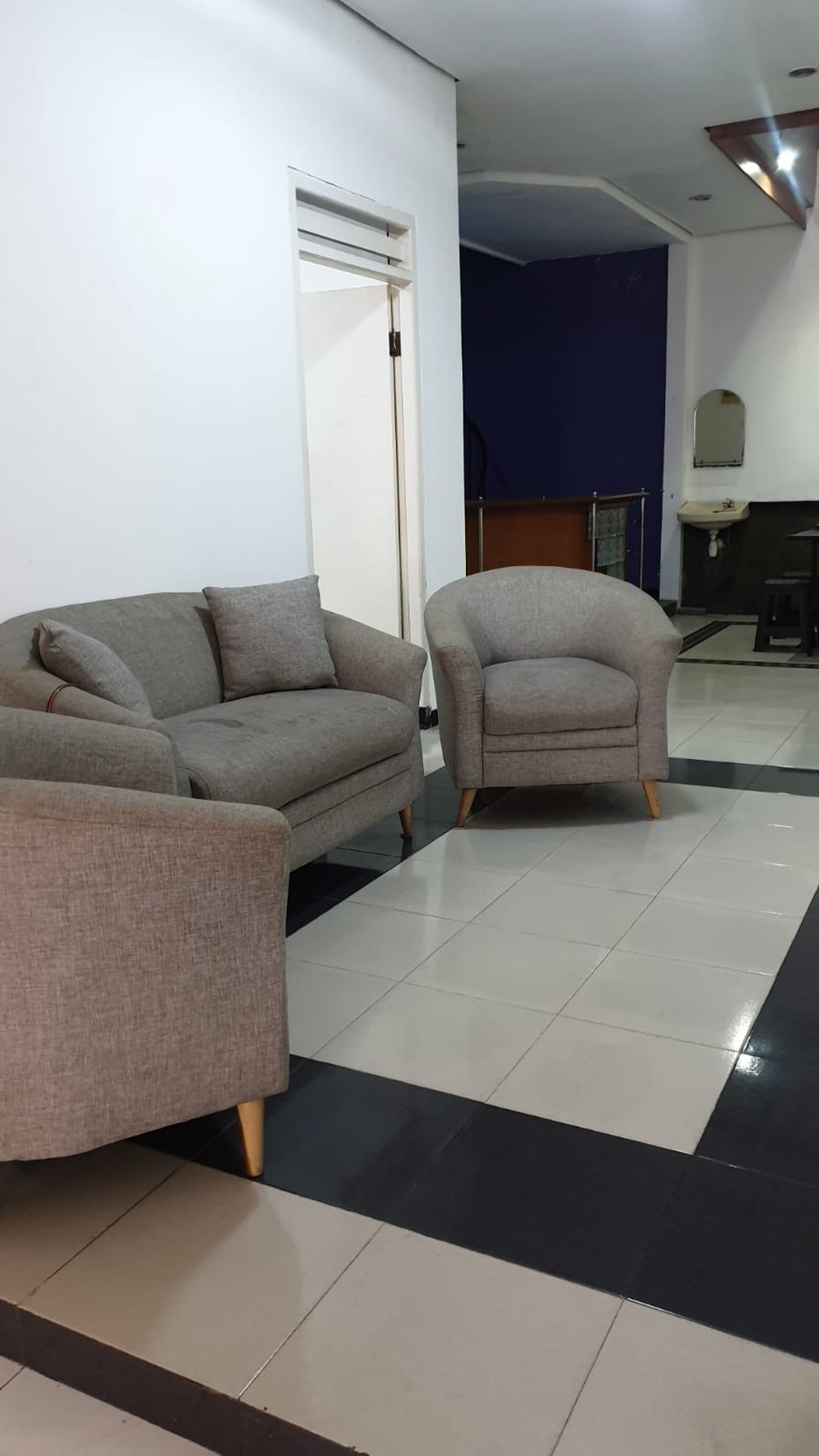 Rumah Hitung Tanah Area Cipete