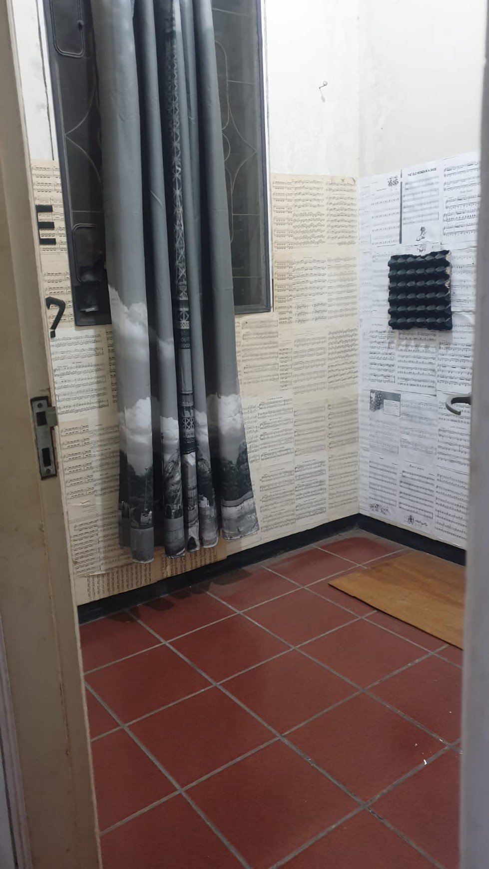 Rumah Hitung Tanah Area Cipete