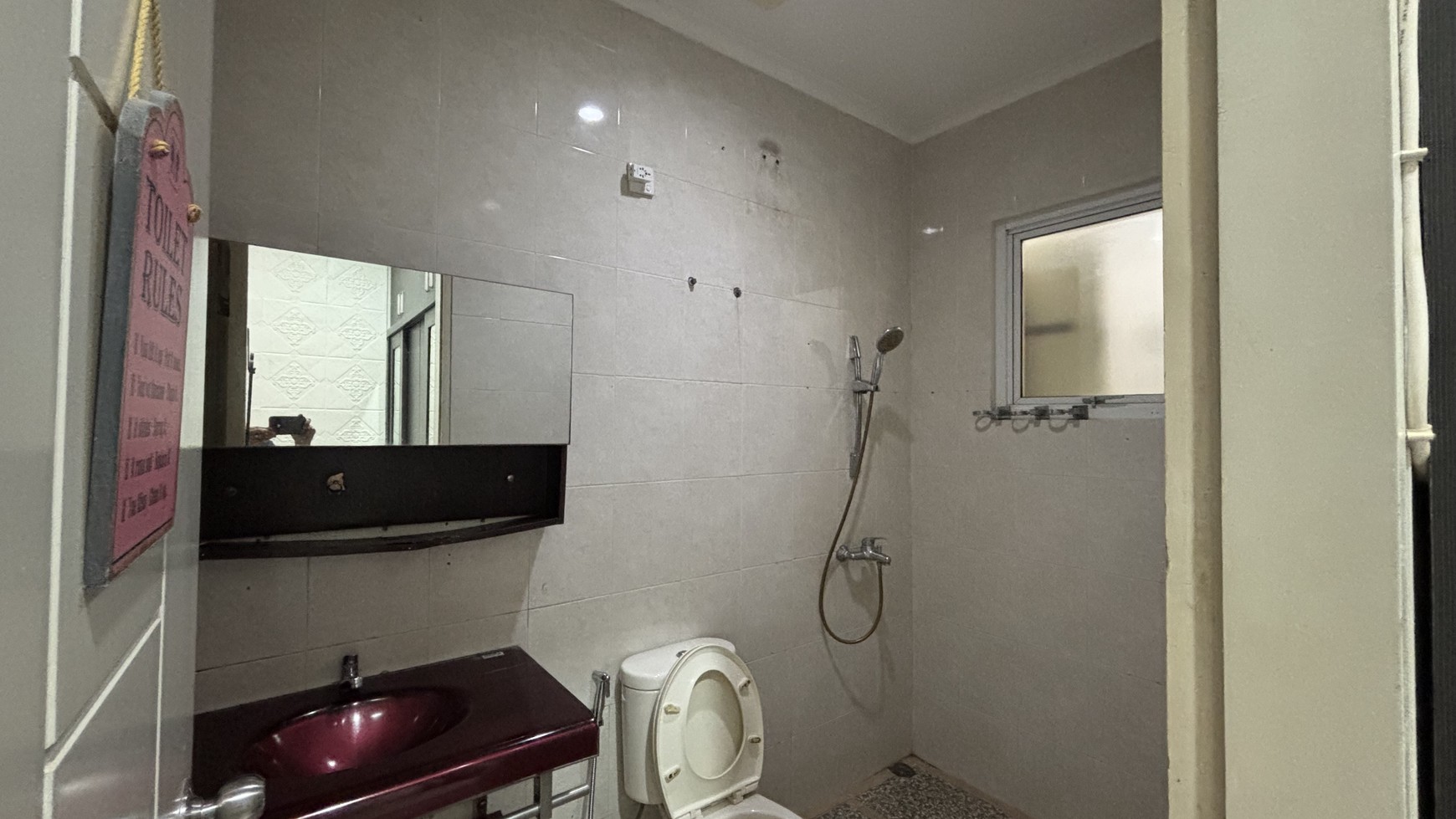 Rumah Kokoh 2 Lantai, Rapi Siap Huni Full Furnished di Kota Wisata Cibubur