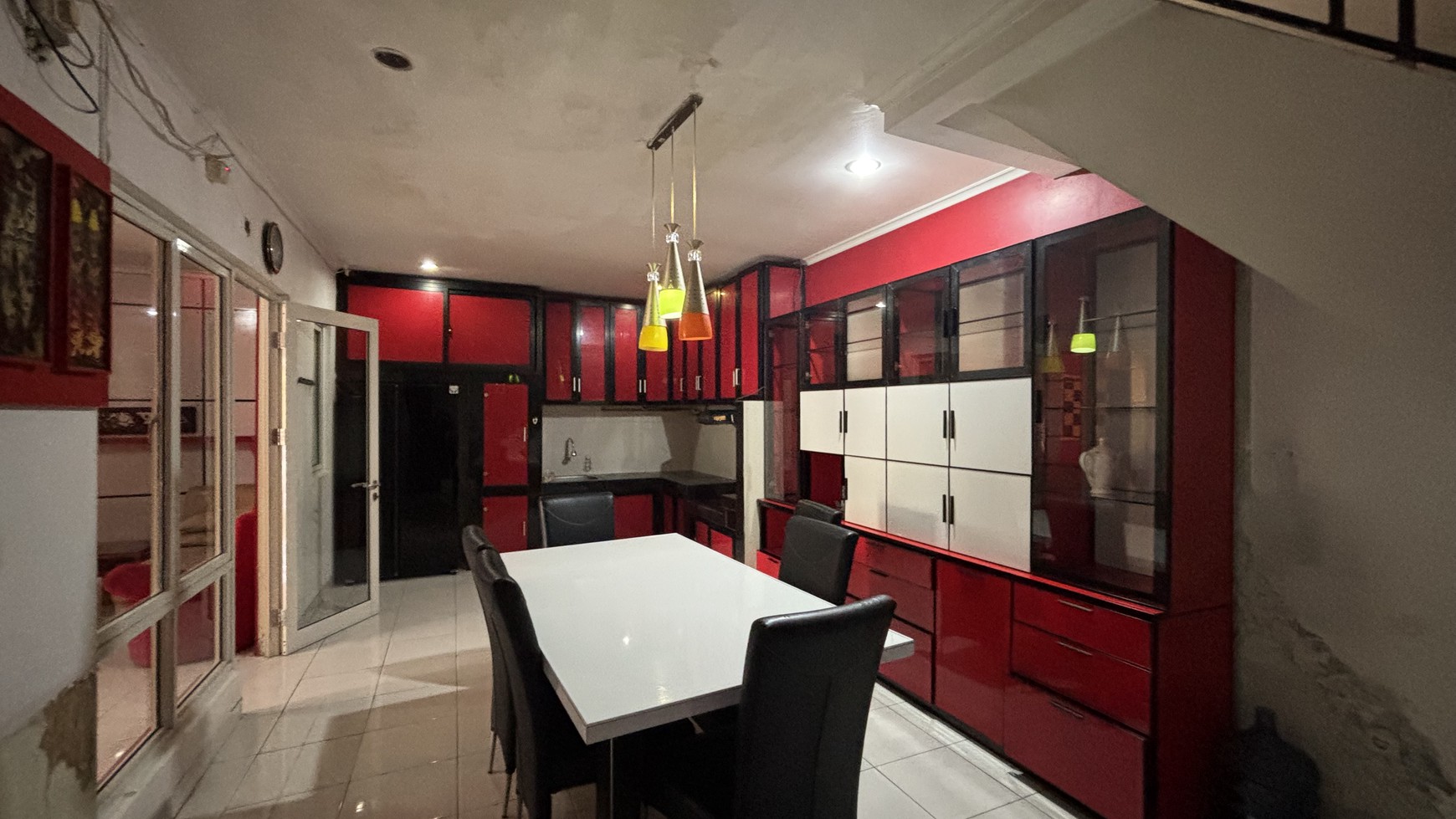 Rumah Kokoh 2 Lantai, Rapi Siap Huni Full Furnished di Kota Wisata Cibubur