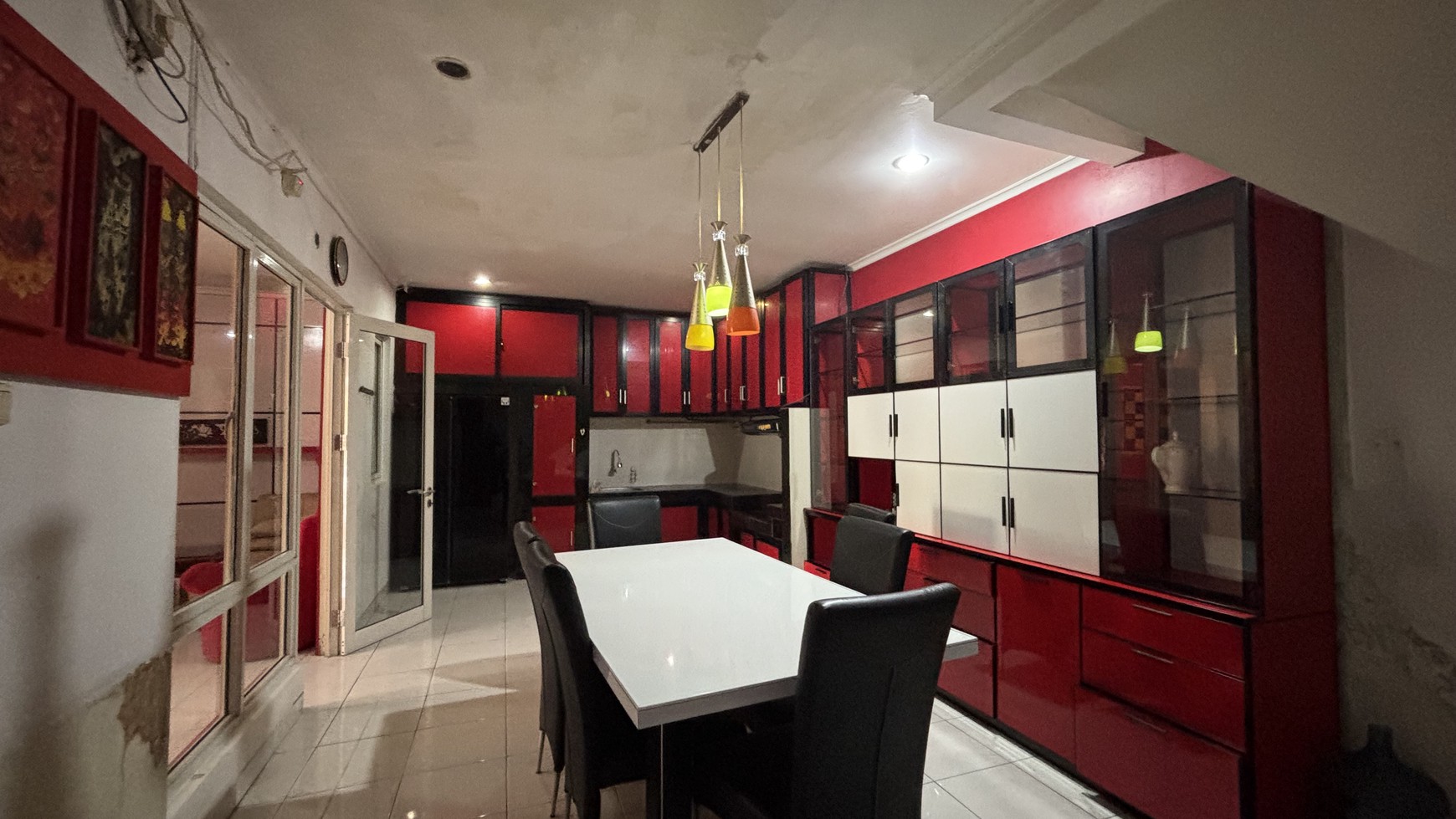 Rumah Kokoh 2 Lantai, Rapi Siap Huni Full Furnished di Kota Wisata Cibubur
