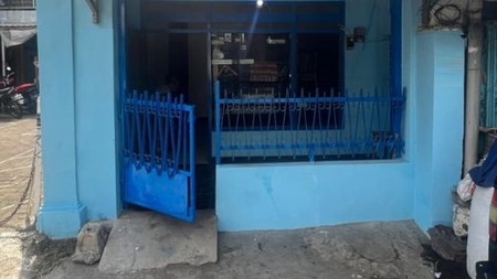 Disewakan Murah Rumah Jalan Darmokali Pusat Kota Surabaya