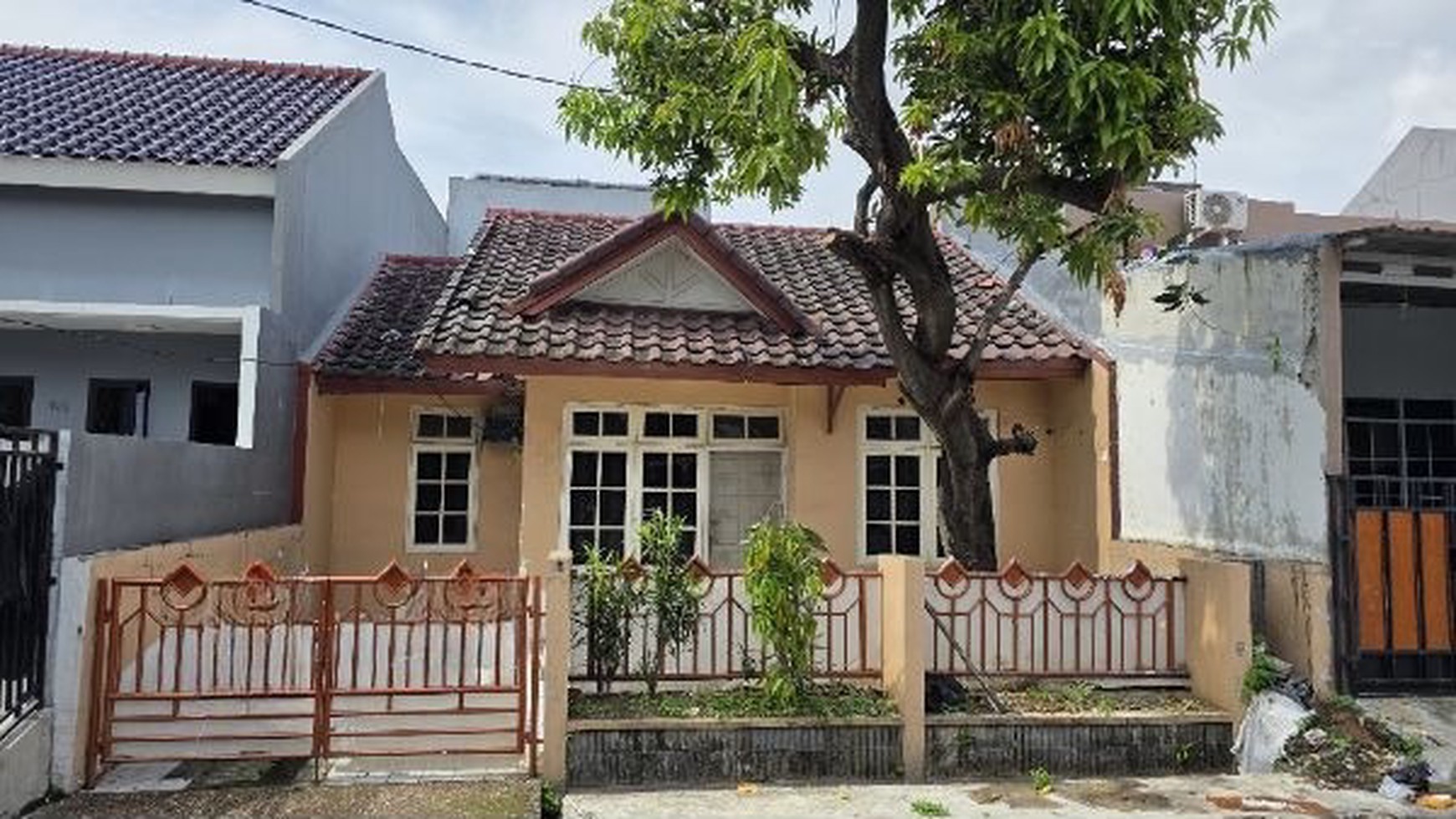 Rumah Jl. Durian, Mekar Sari, Harapan Indah