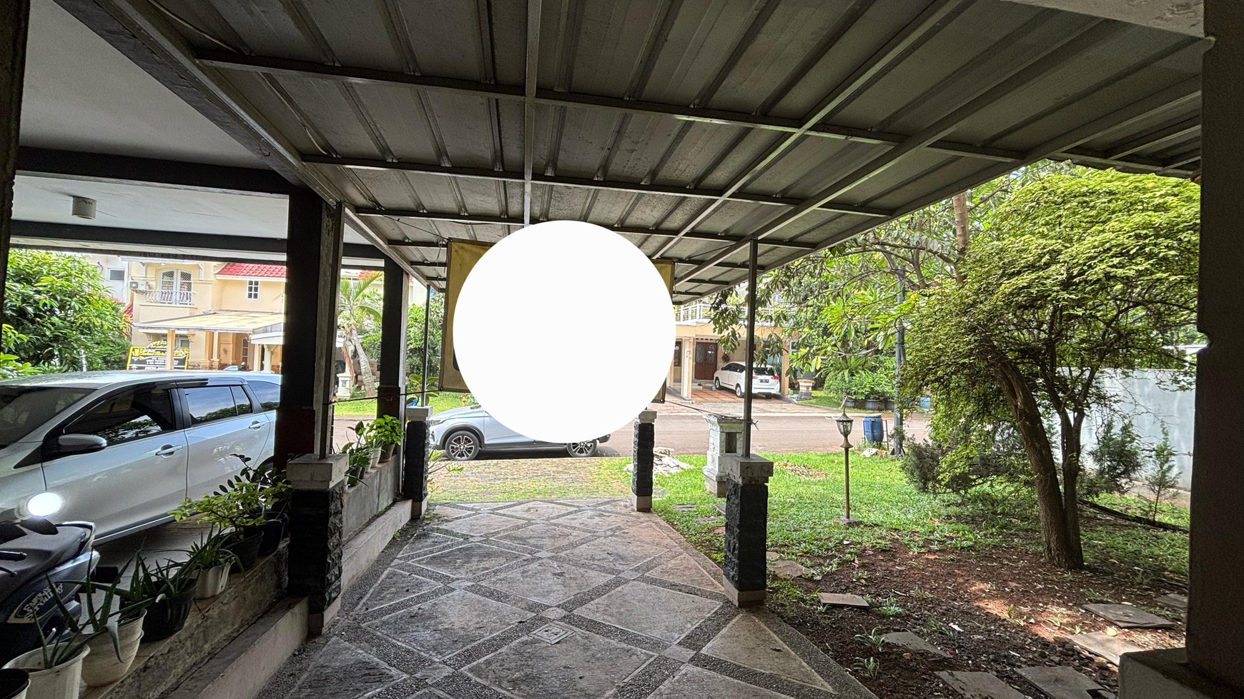 Rumah 2 Lantai, Perlu Renovasi di Kota Wisata Cibubur