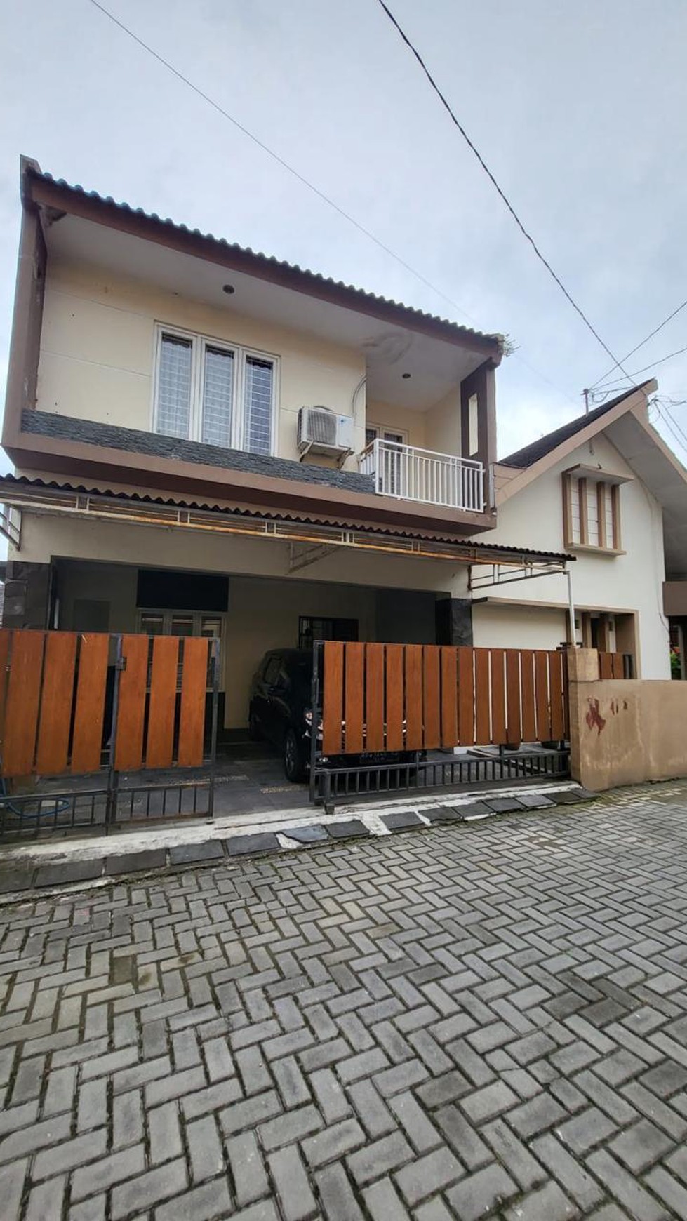 Rumah Dalam Perum Ambarukmo Green Valley Banguntapan Bantul