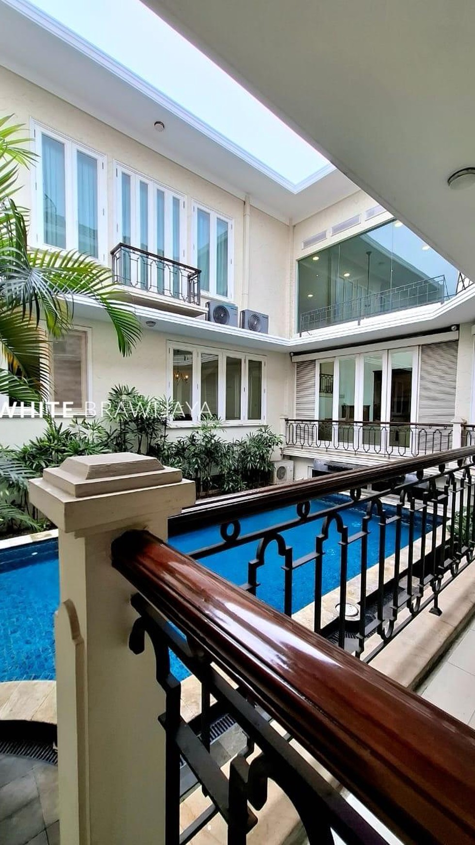 Tropical Modern Home Tirtayasa Kebayoran Baru