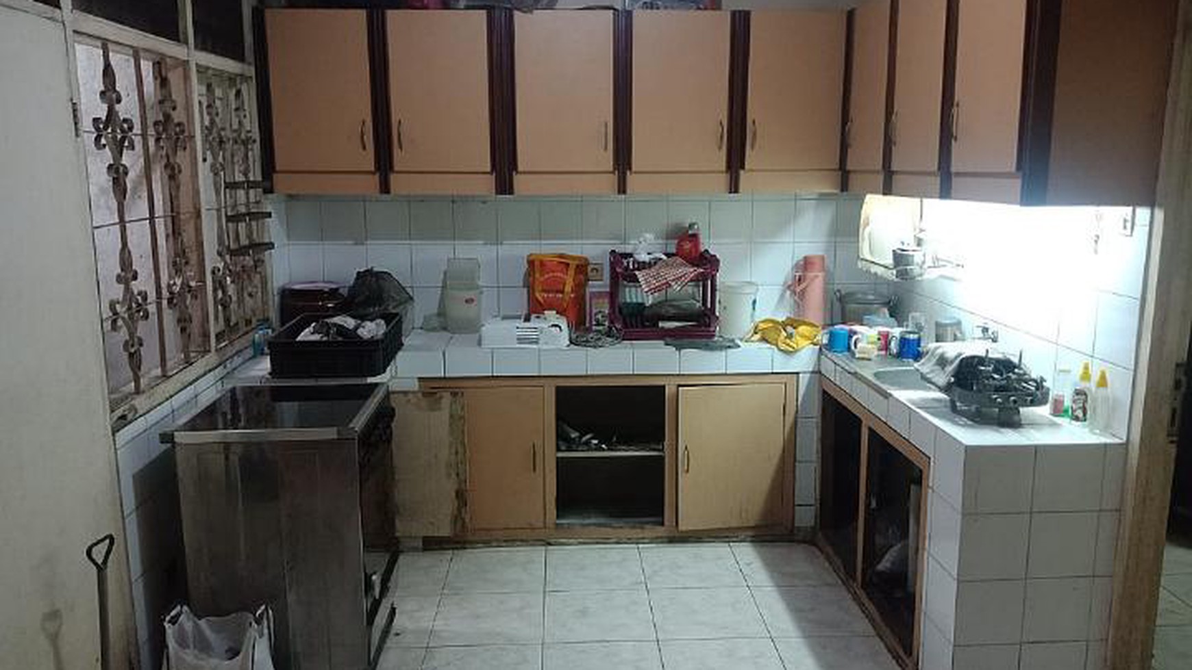 Rumah Sektor 1 Bintaro JakSek jalan utama, bisa pakai usaha...