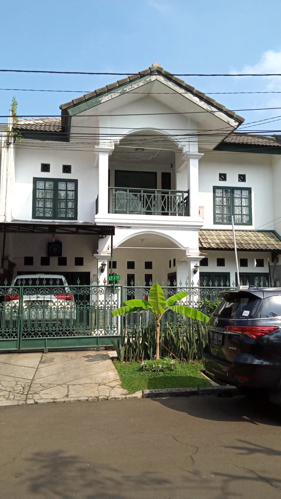 Rumah 2 Lantai, bebas banjir, lokasi strategis di Bintaro Sektor 2