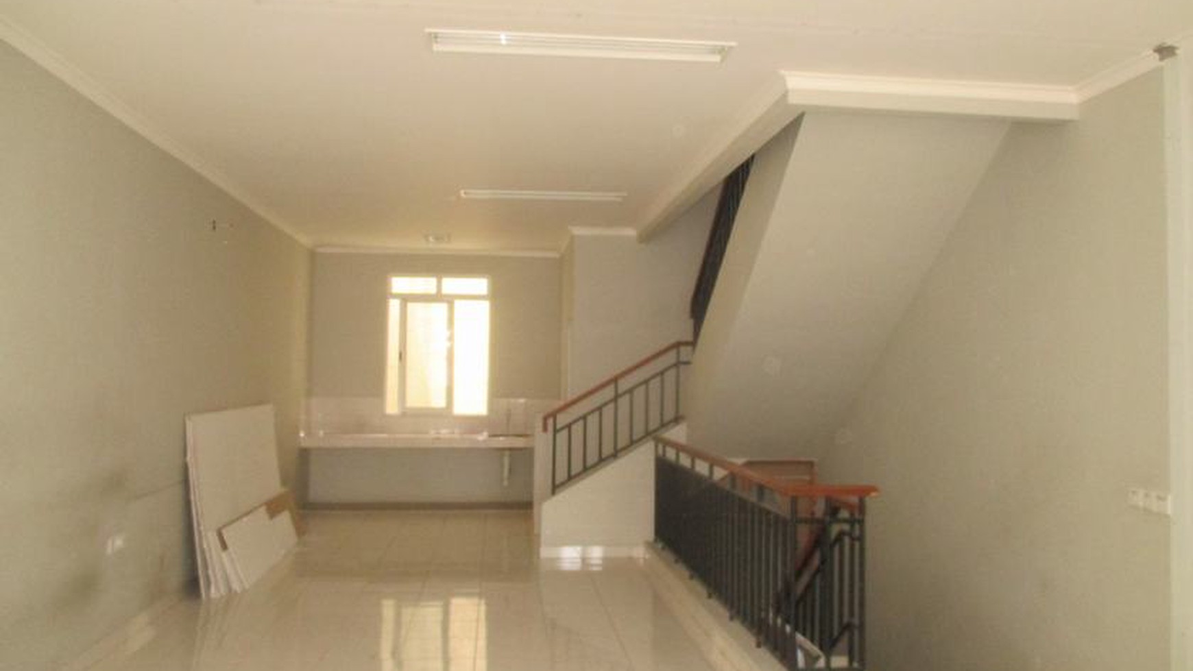 Dijual ruko bernilai investasi di Graha Boulevard Gading Serpong Tangerang