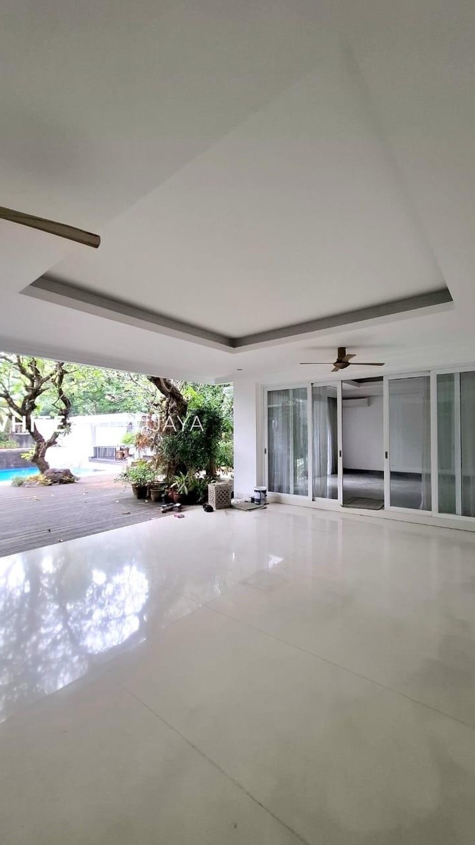 Rumah Modern Lokasi Tenang Area Kebayoran Baru