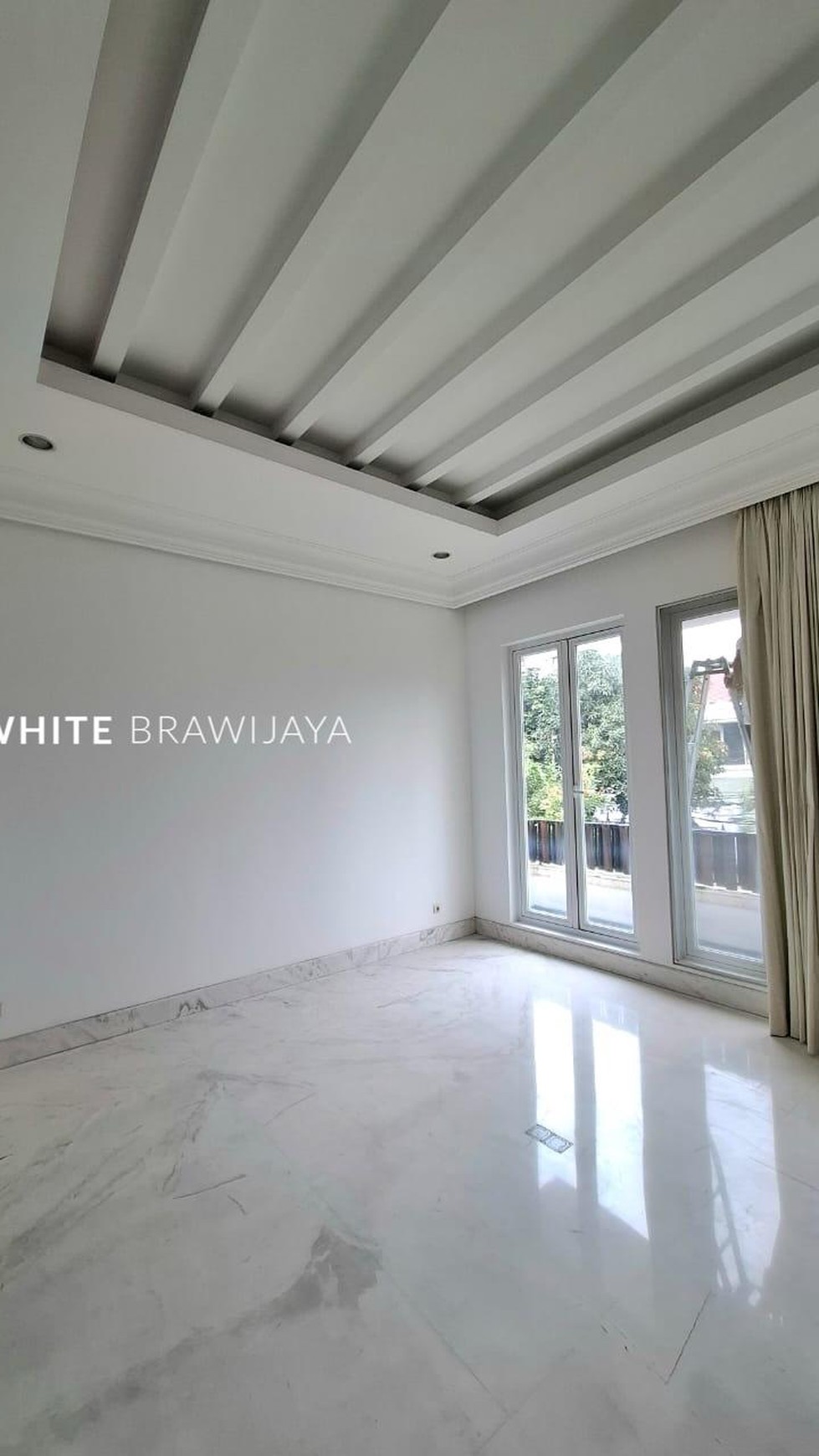 Rumah Modern Lokasi Tenang Area Kebayoran Baru