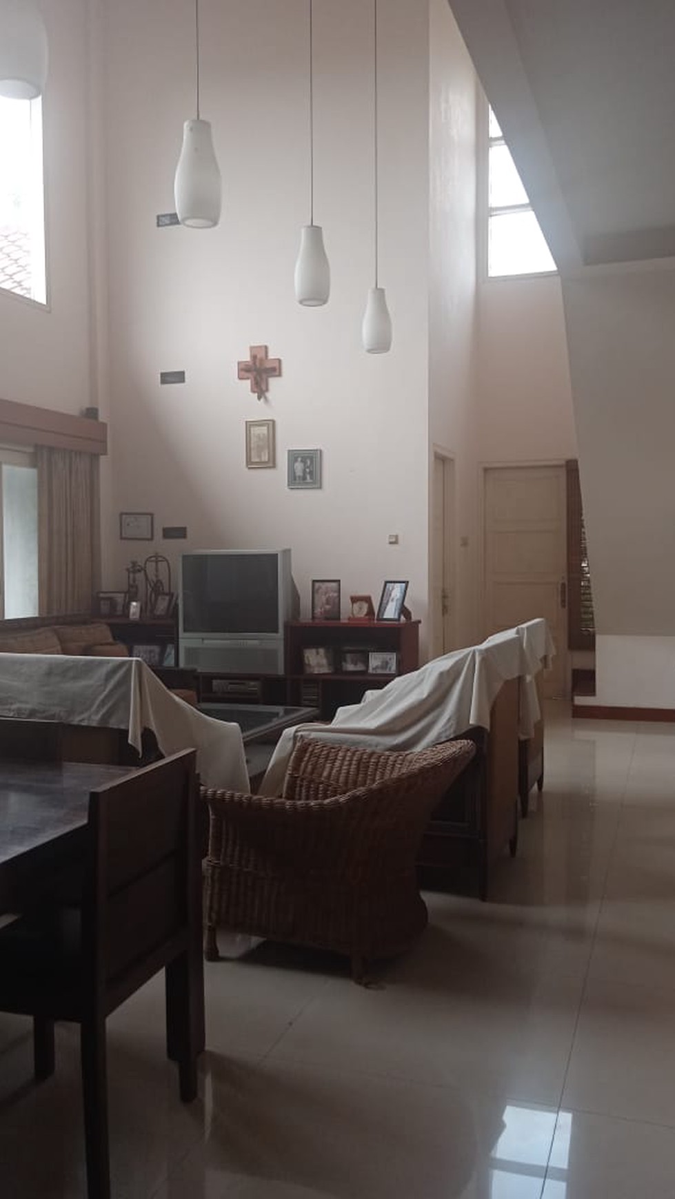 Rumah Hitung Tanah Area Cipete