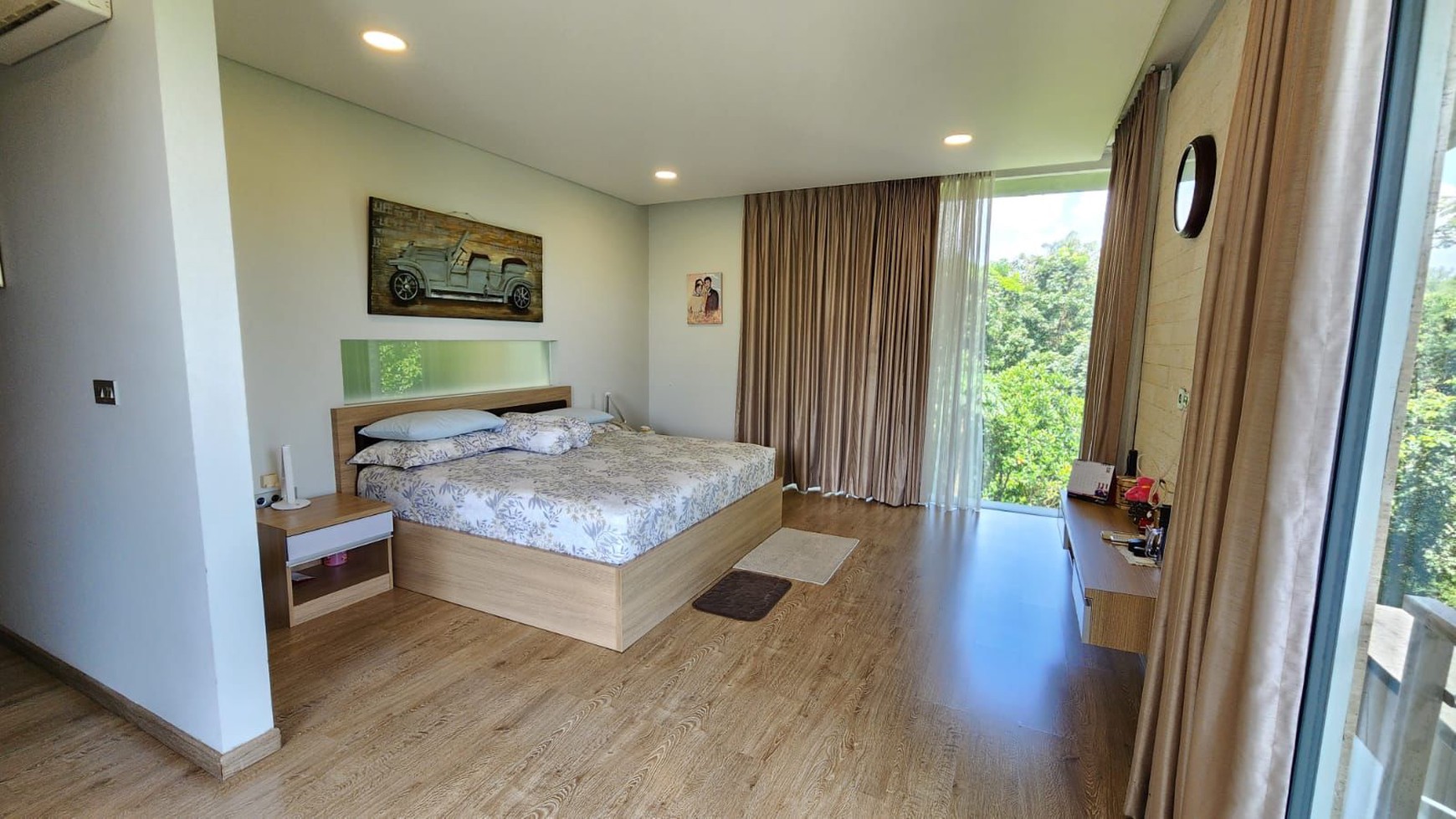 Rumah Luxury Minimalis Modern Dengan Pemandangan Gunung di Sentul City