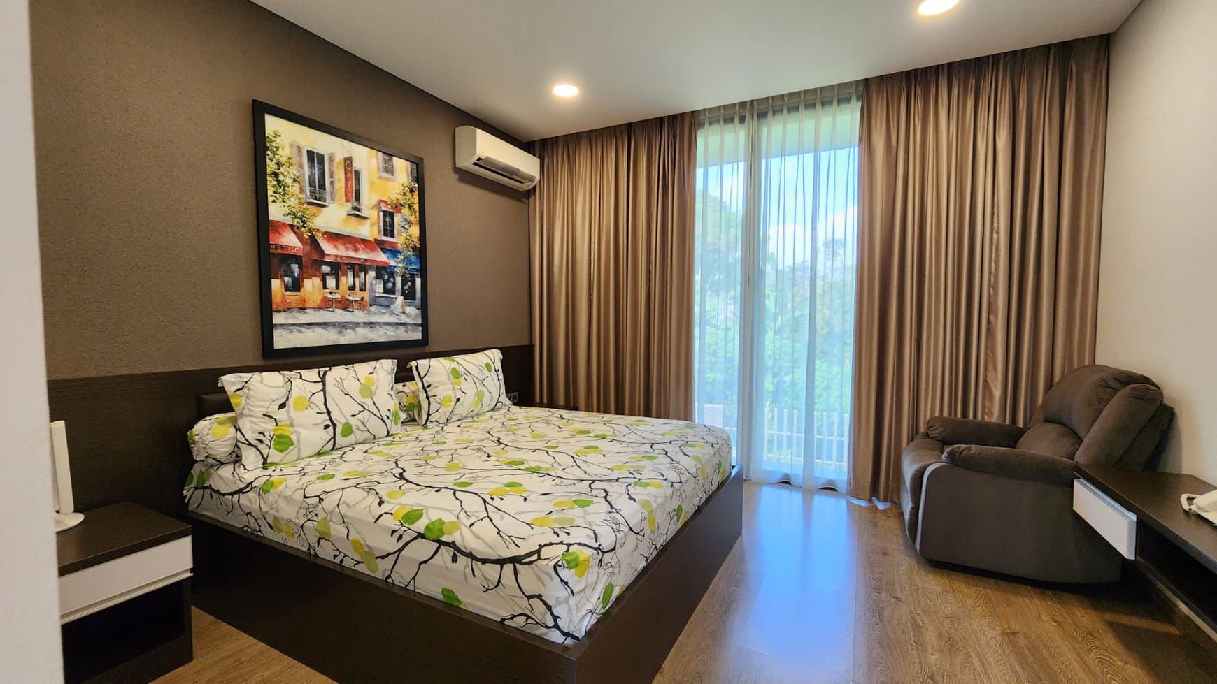 Rumah Luxury Minimalis Modern Dengan Pemandangan Gunung di Sentul City