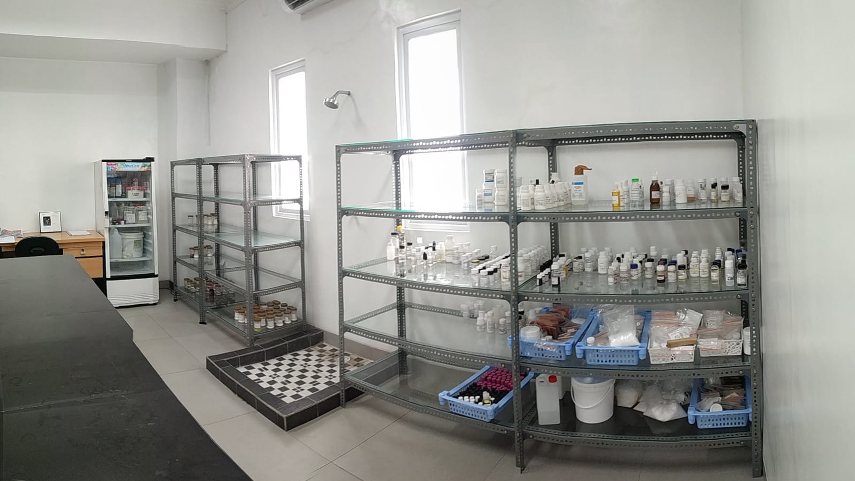 PABRIK di RAYA TROSOBO SIDOARJO