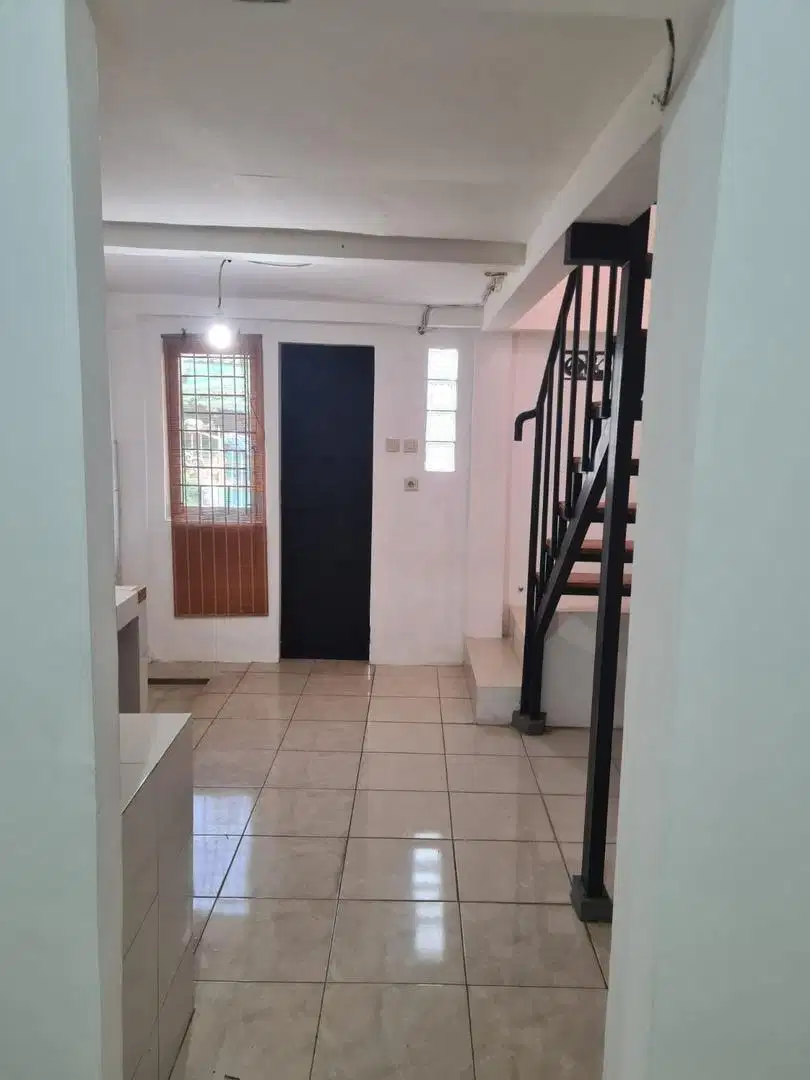 Best Price. Rumah hoek di Graha Bunga, Graha raya Bintaro