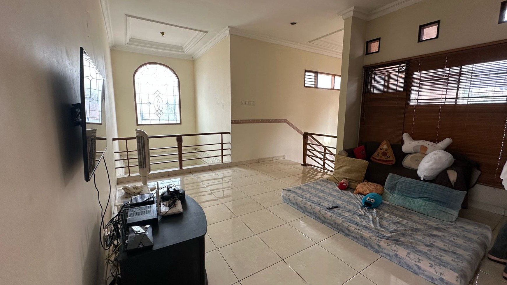 Rumah rapih, bagus dan Asri, lingkungan nyaman siap huni di Bintaro