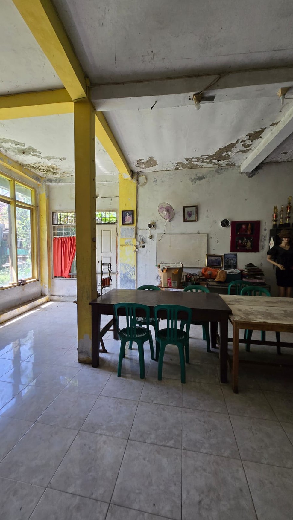 Rumah di Limo, Dekat ke Pintu Tol - Harga Nego