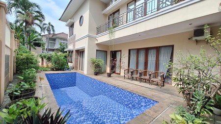 Rumah Cantik Dalam Townhouse di Ampera, Jak-Sel