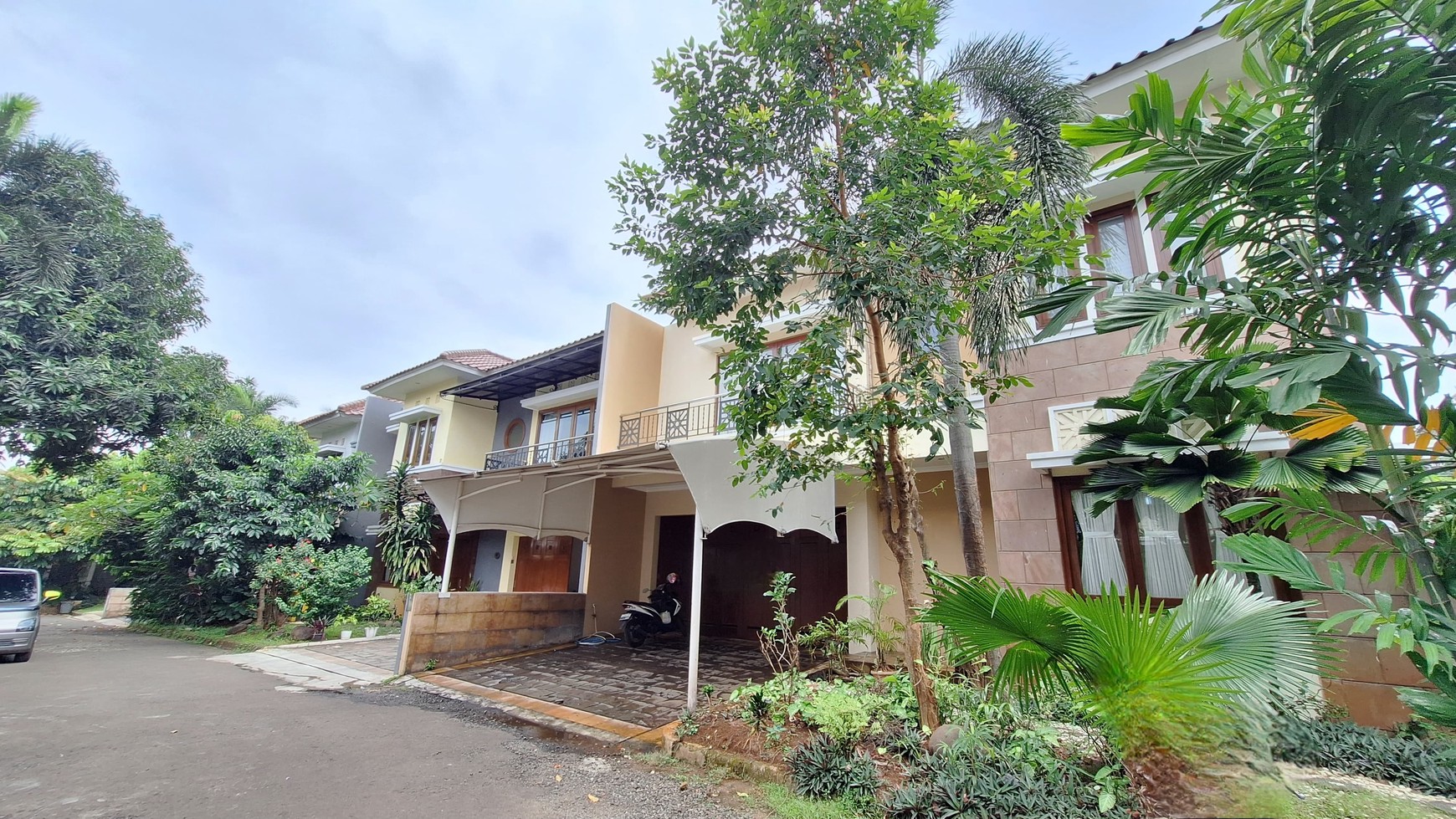Rumah Cantik Dalam Townhouse di Ampera, Jak-Sel