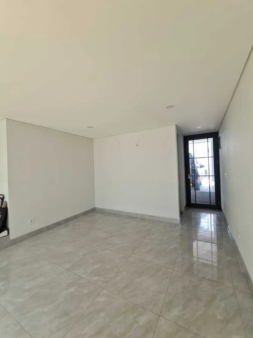 Termurah. Rumah mewah Greenwich Park Aether, BSD