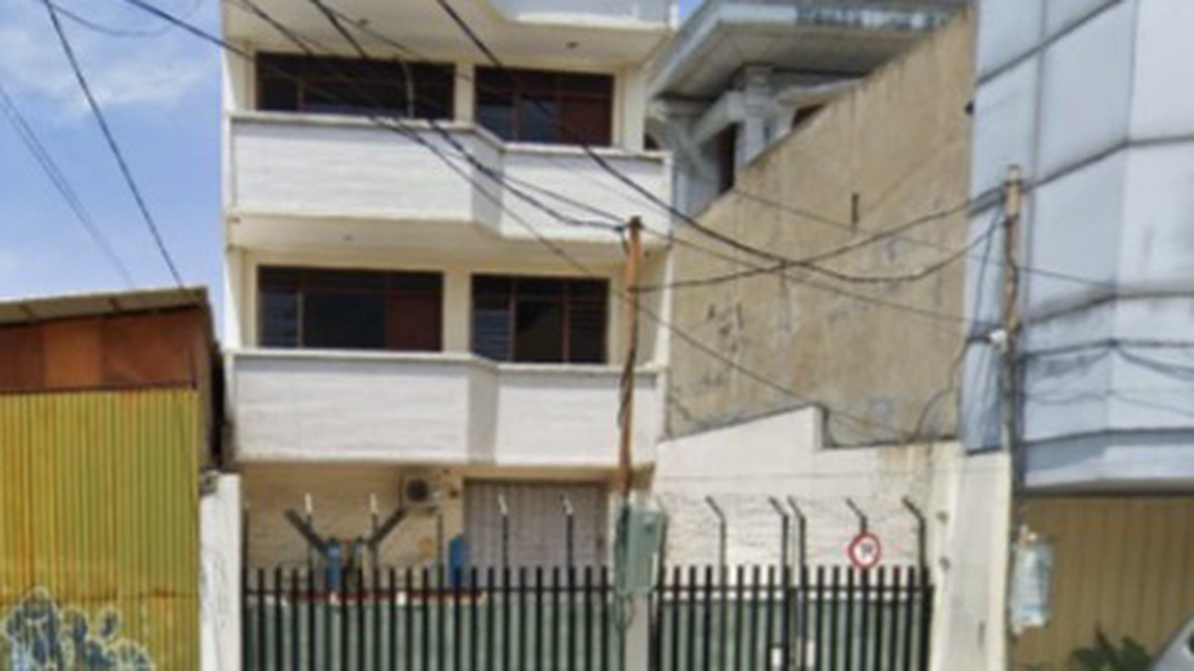 Disewa Ruko Mewah KedungSari Pusat Kota Harga 350 jt/th