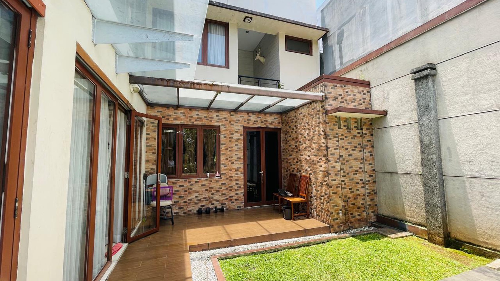 Dijual Cepat Rumah ada swimming pool,dalam cluster di Bintaro Jaya 7