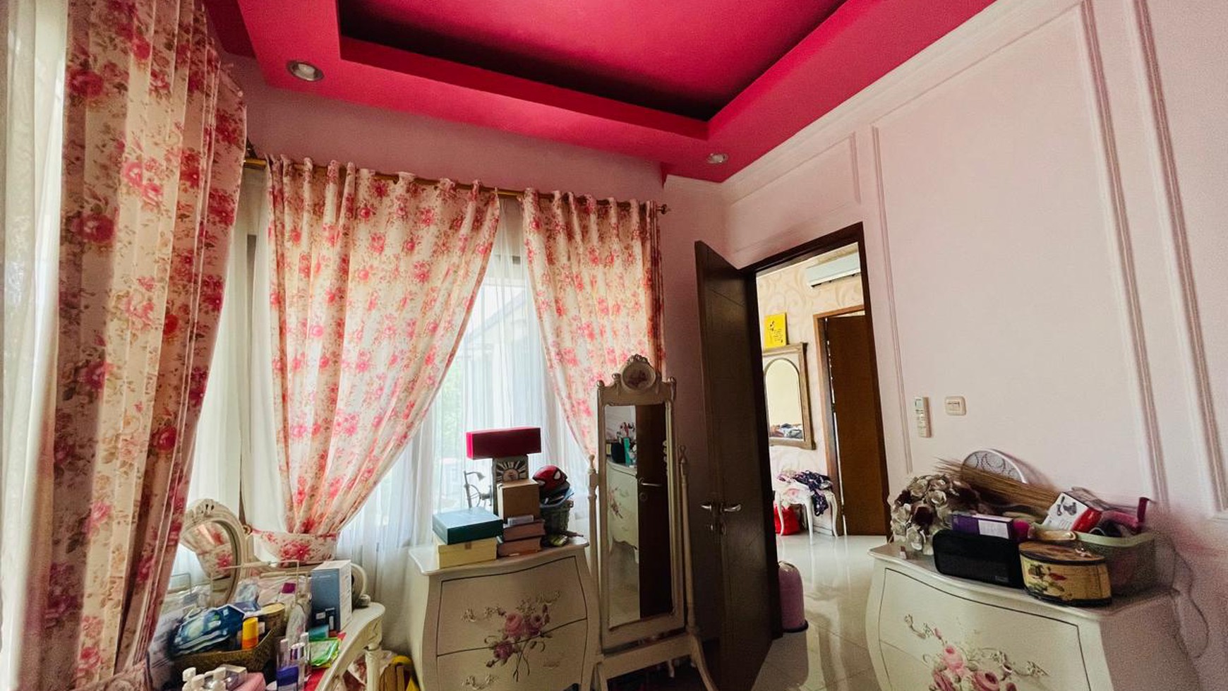 Dijual Cepat Rumah ada swimming pool,dalam cluster di Bintaro Jaya 7