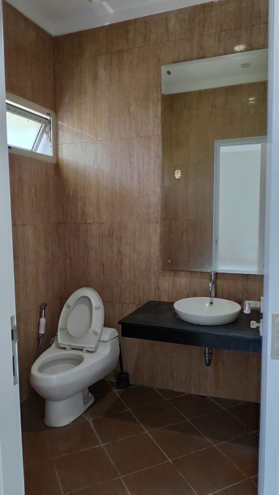 Dijual Cepat rumah dalam cluster,nyaman di Bintaro Jaya 7