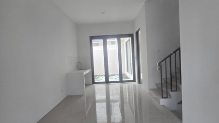 Rumah Baru di Serpong Cisauk