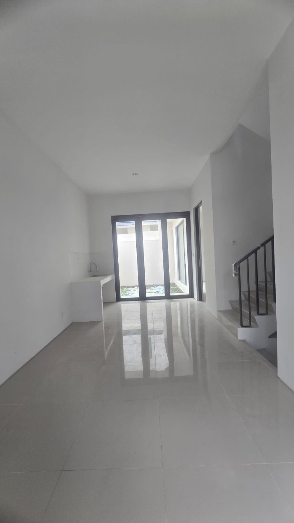 Rumah Baru di Serpong Cisauk