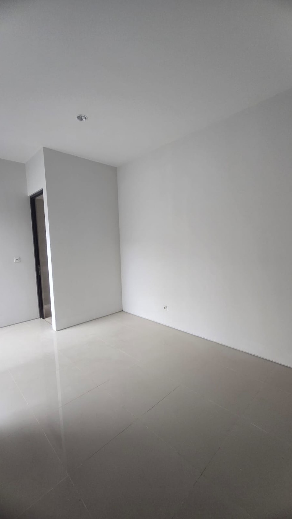 Rumah Baru di Serpong Cisauk