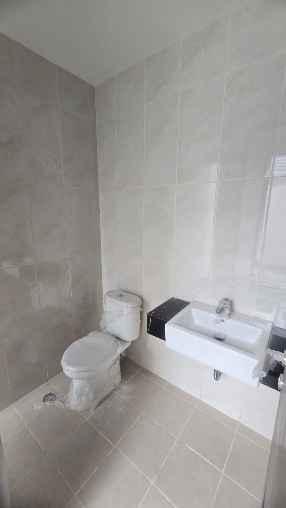 Rumah Baru di Serpong Cisauk