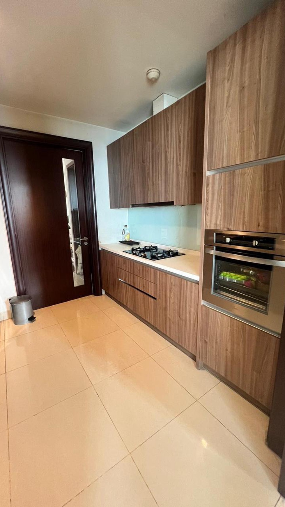 DIJUAL APARTEMEN PAKUBUWONO TOWER REDWOOD JAKARTA SELATAN
