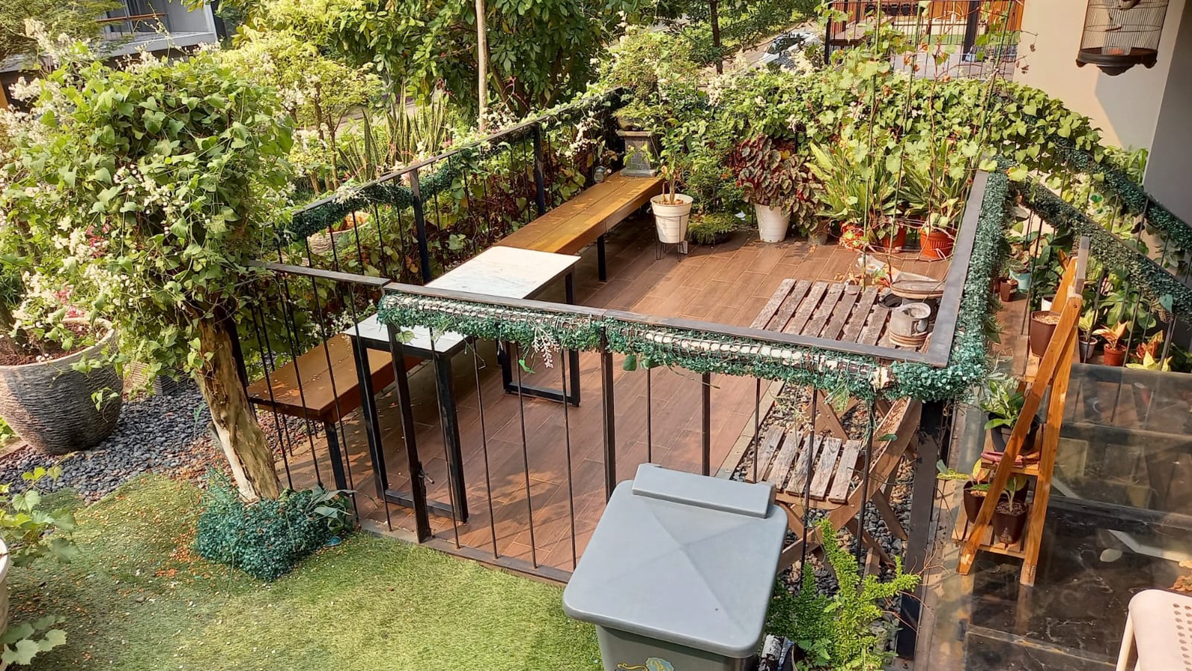 Rumah keamanan,luas tanah 180/luas bangun 260 Di Cluster Caelus Green Wich Park BSD Tangerang Selatan