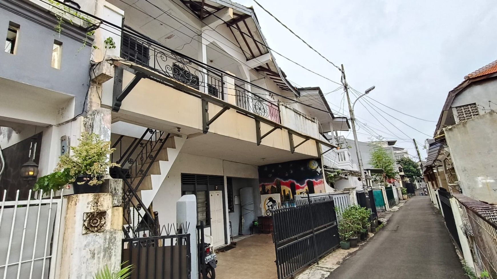 Rumah Hitung Tanah Area Cipete