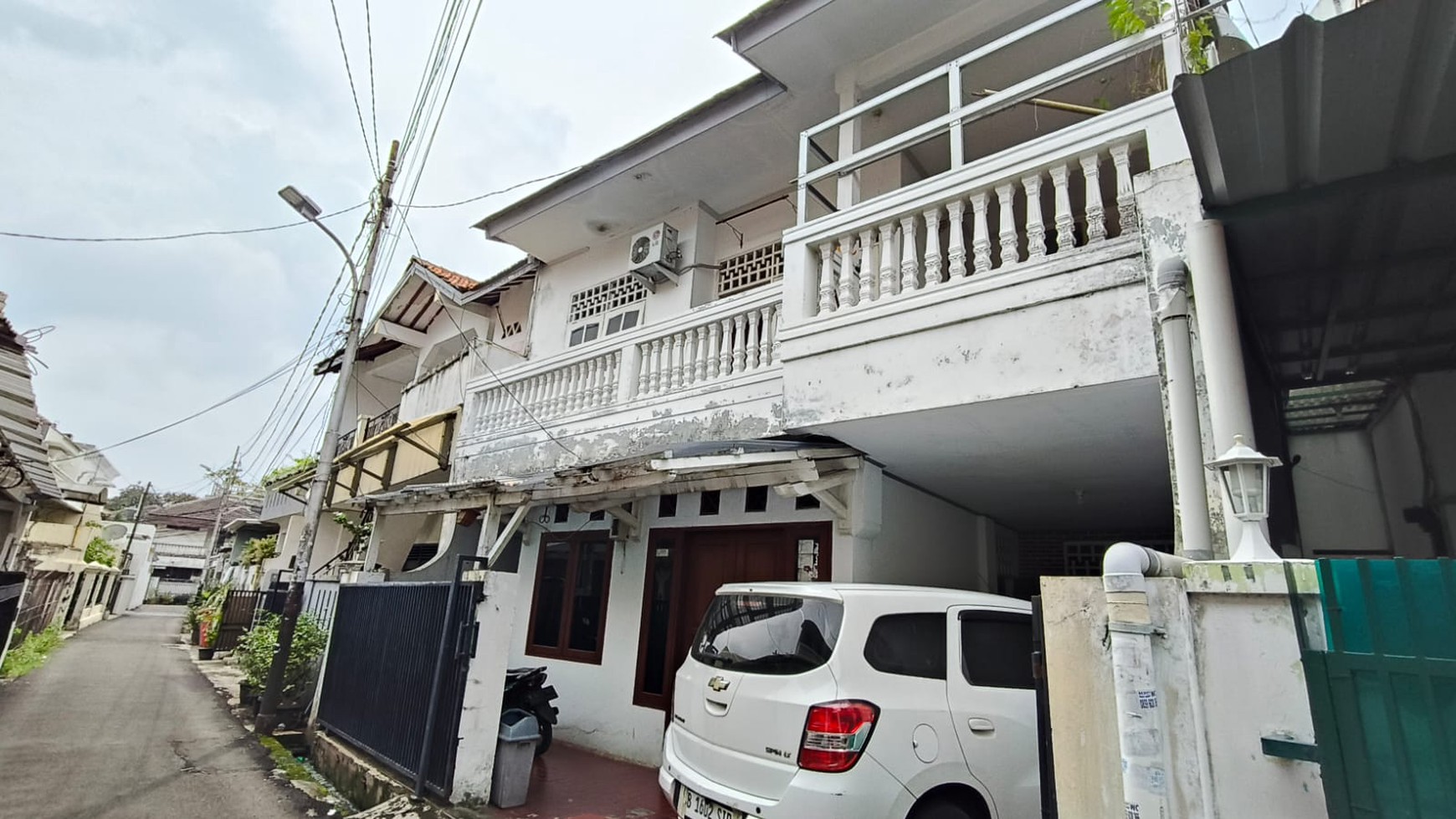 Rumah Hitung Tanah Area Cipete