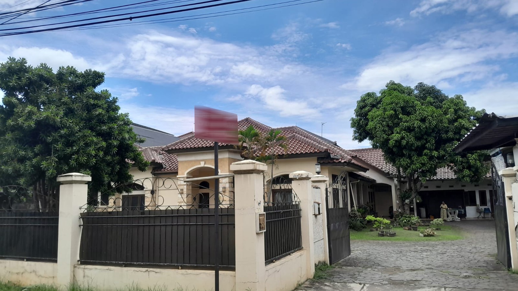 Rumah Jual Tanah Lokasi Strategis Nyaman dan Asri @Jakarta Selatan