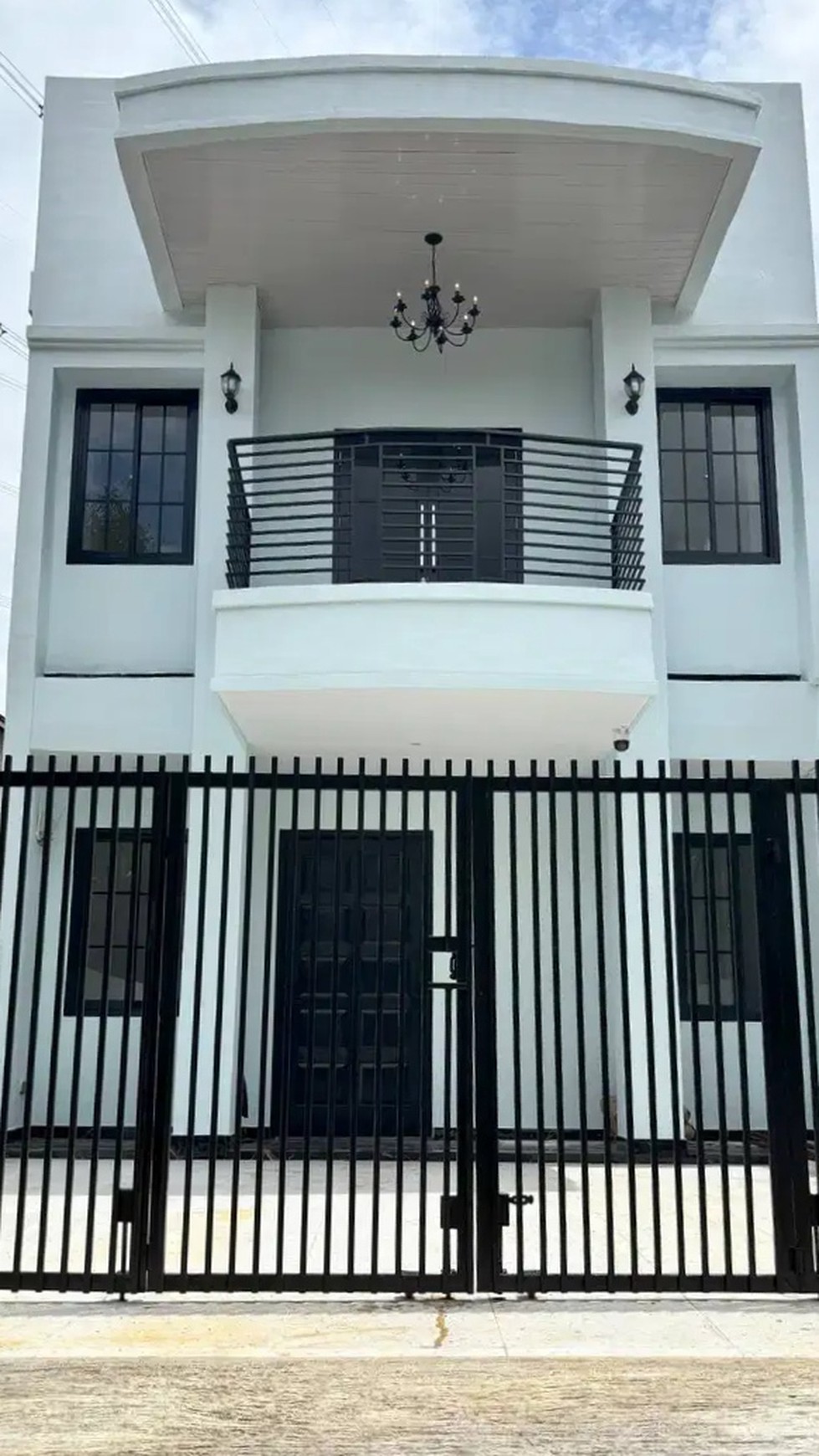 Termurah. Rumah mewah Cisauk, Tangerang