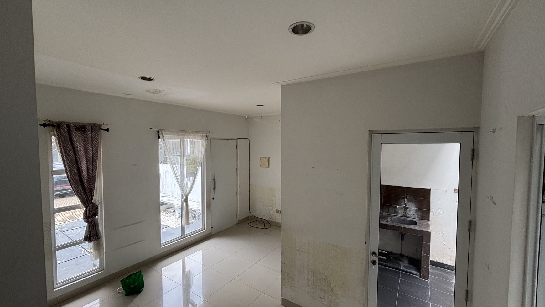 Turun Harga Rumah 2 Lantai di Cibubur Country Cikeas