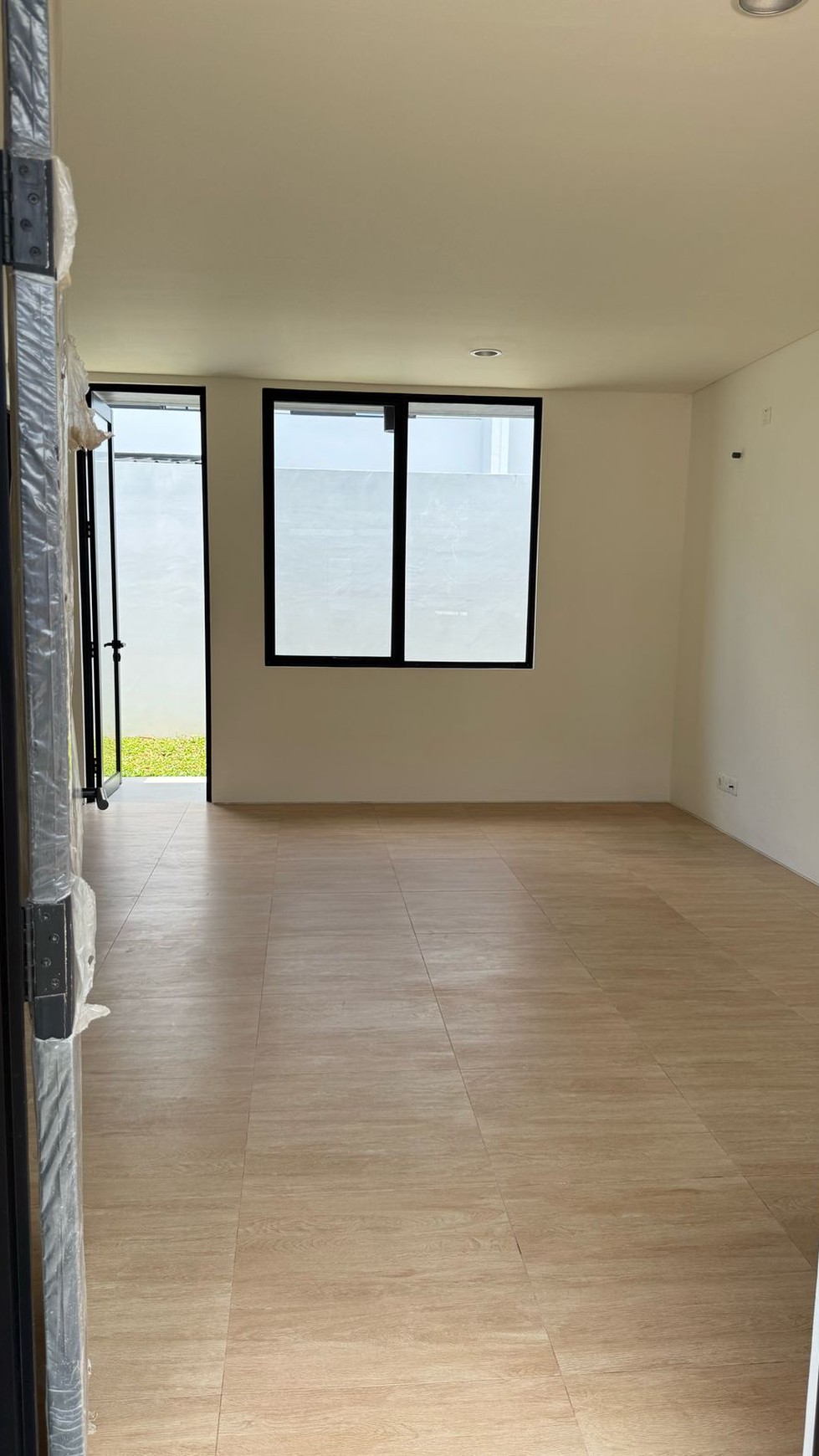 Hot Rent. Rumah brand new Park Serpong cluster Cendana Prive, Legok