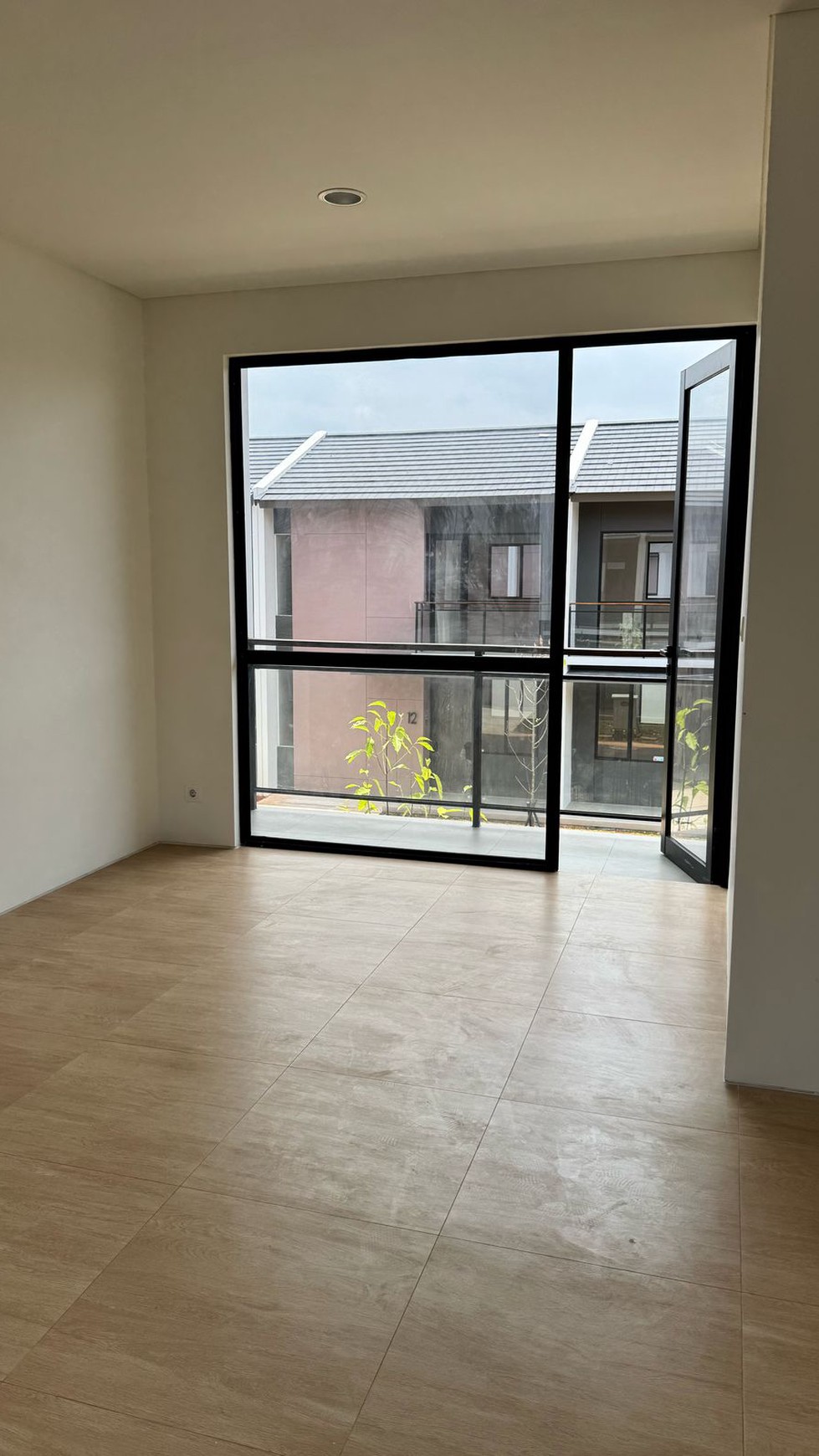 Hot Rent. Rumah brand new Park Serpong cluster Cendana Prive, Legok