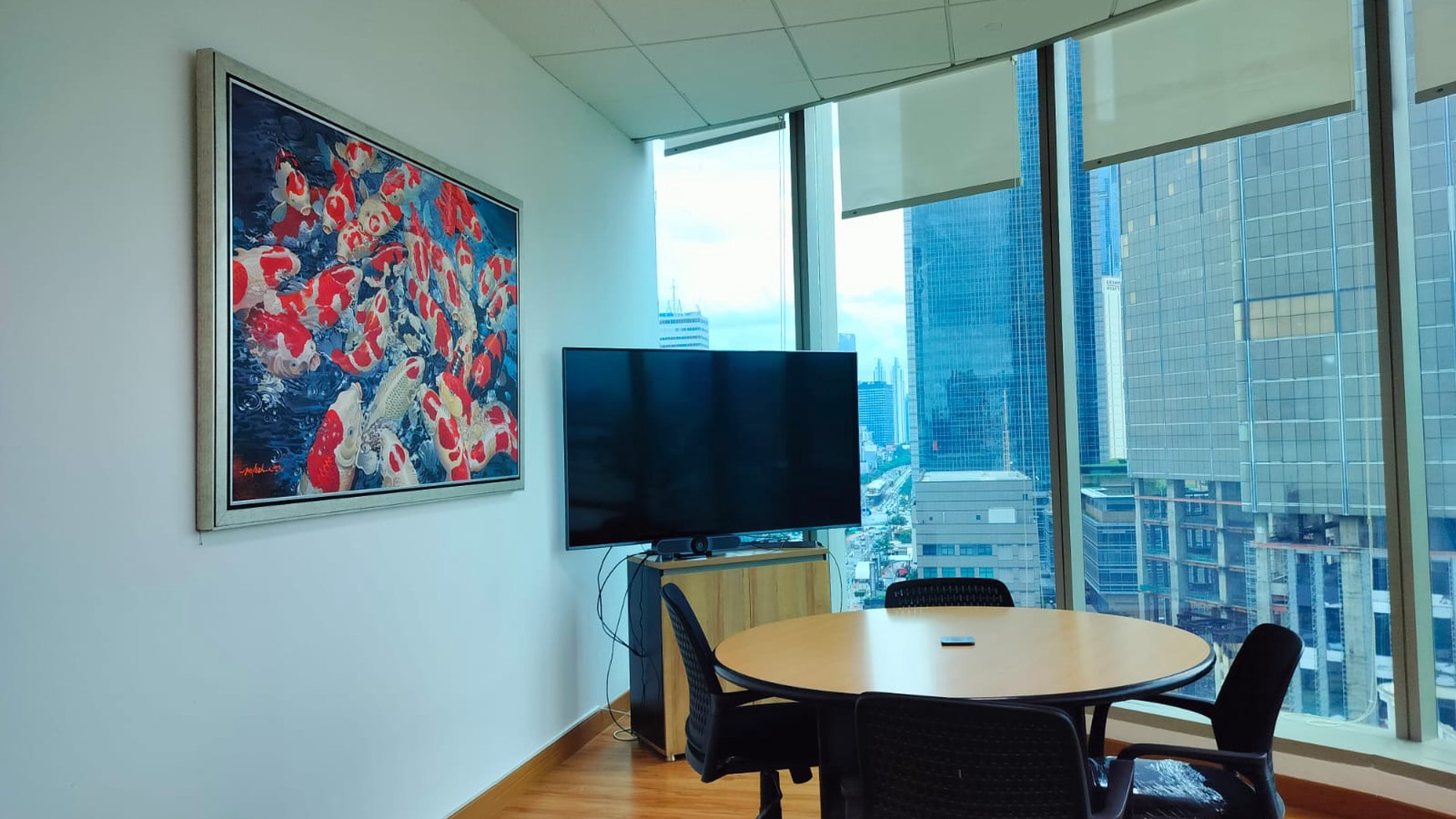 Office Lippo Thamrin, 362 m2, furnished, hanya 5 menit menuju Bundaran HI, Harga Murah dibawah pasar!