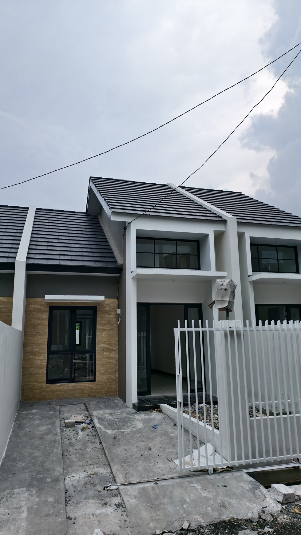 Dijual Rumah Siap Huni di Rungkut Surabaya Timur - Dijual Harga 700 Jutaan
